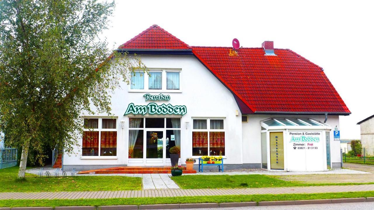 Pension Am Bodden Рибниц-Дамгартен Екстериор снимка